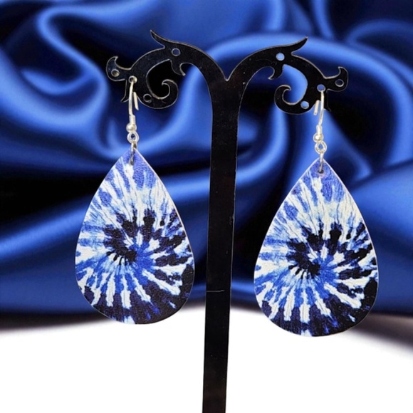 Blue Tie Dyed Teardrop Earrings – Chill Vibes Only 💙 NWT Jewelry - Picture 2 of 10